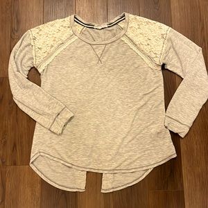 Long sleeve t shirt